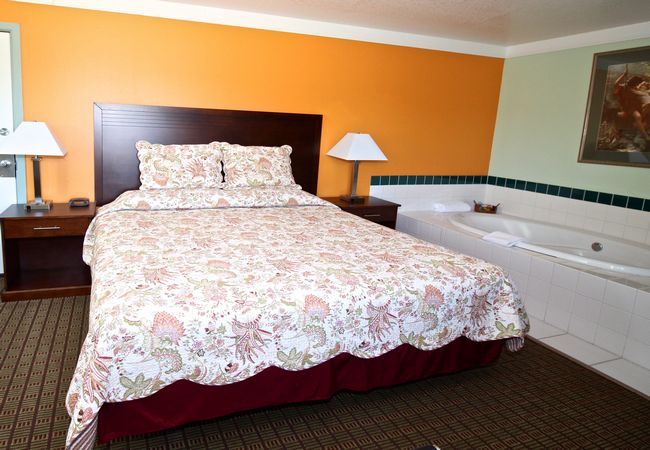 Hotel Single Bedroom